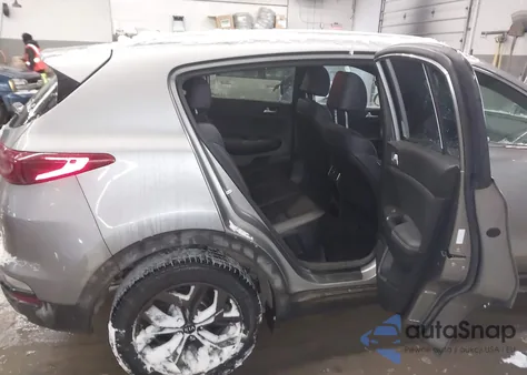 2020 Kia Sportage S z USA, uszkodzony, nr VIN KNDP6CACXL7728914